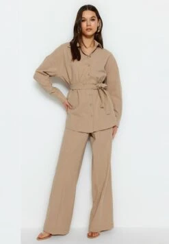 Trendyol Tweedelige Set Gewoontjes - Pantalones - Brown