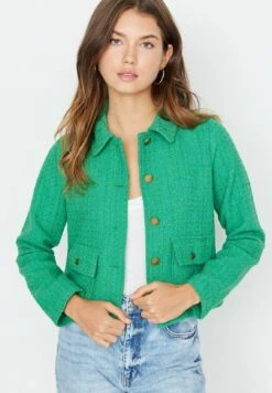 Trendyol Chaqueta Fina - Green