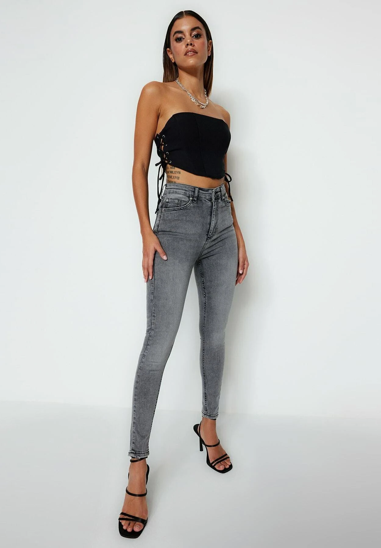 Trendyol Décontracté Et Confort - Vaqueros Pitillo - Grey - Imagen 6