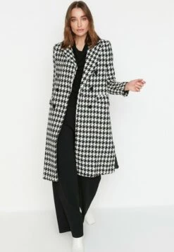 Trendyol Abrigo Clásico - Black