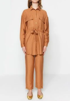 Two-Piece Set - Pantalones - Brown