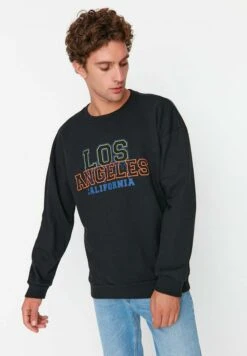 Trendyol Sudadera - Black