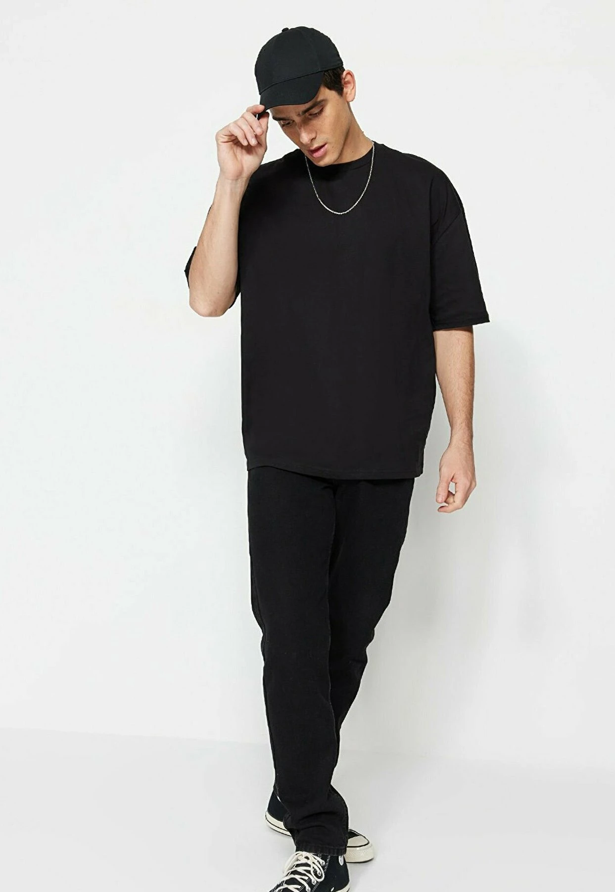 Trendyol Camiseta Estampada - Black - Imagen 2