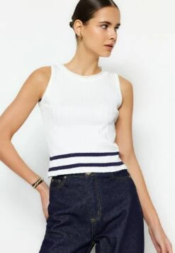 Trendyol Gewoontjes - Top - Ecru