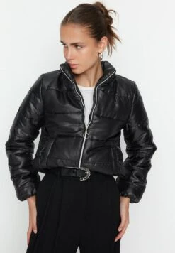 Trendyol Chaqueta De Invierno - Black