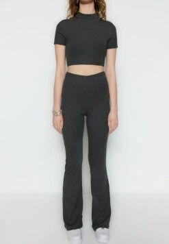 Trendyol Two-Piece Set - Pijama - Grey