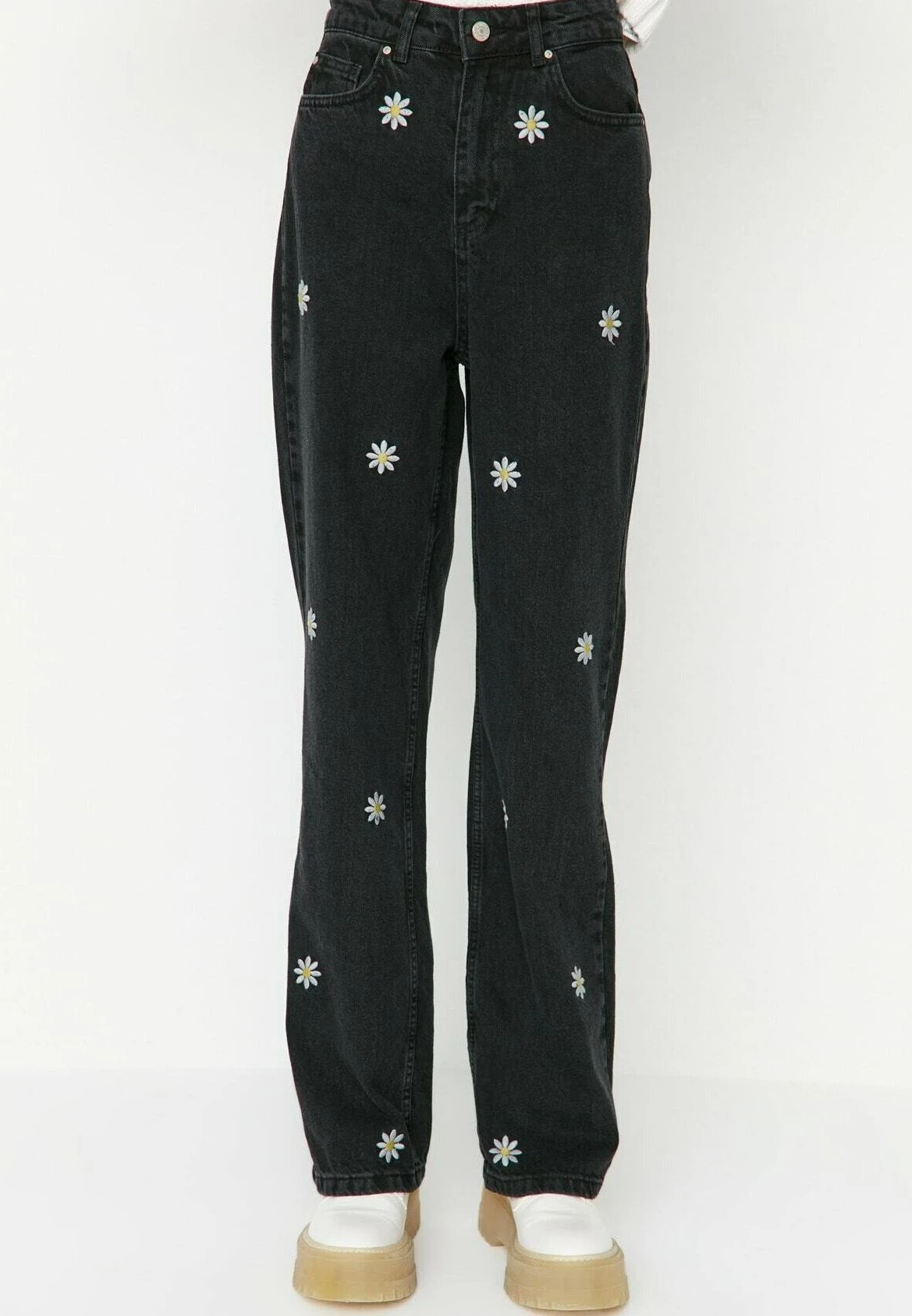 Trendyol Jeans - Vaqueros A Campana - Black - Imagen 4