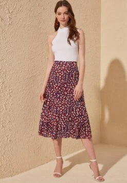 Trendyol Twoss19Fg0026 - Falda Acampanada - Red