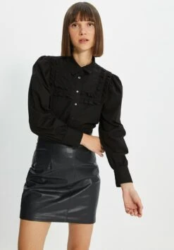 Trendyol Camisa - Black