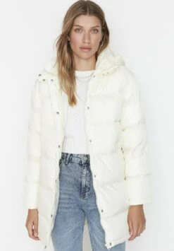 Trendyol Abrigo De Invierno - Ecru