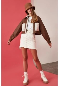 Trendyol Chaqueta Outdoor - Brown